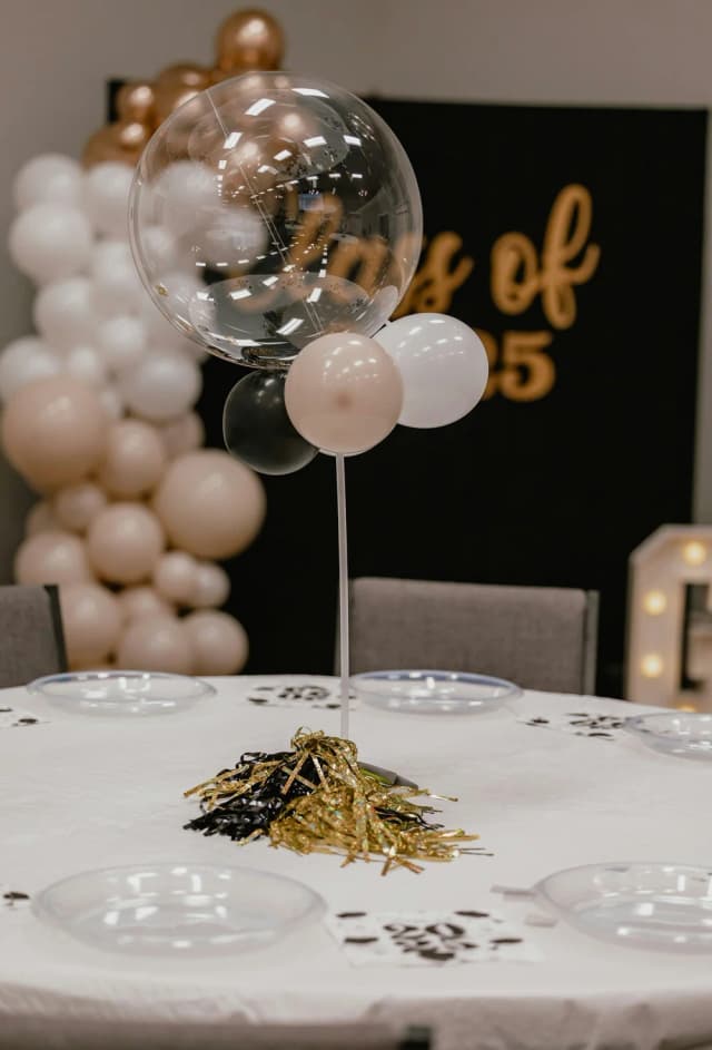 Buffet-Aufbau bei einem Abiball